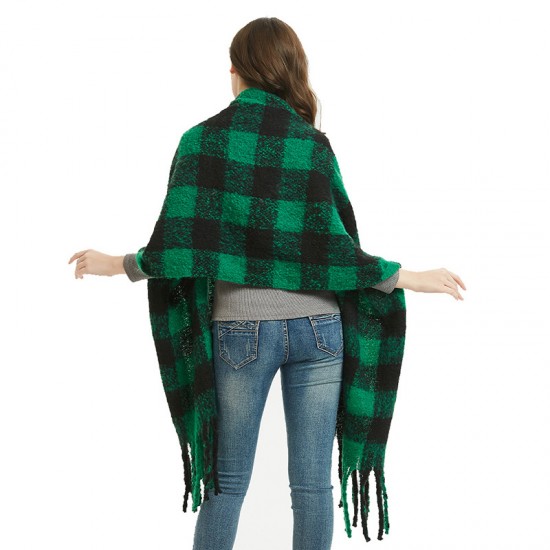 A new autumn and winter collection from Europe and America, featuring a thick, fringed green and black checkered scarf and a thick braided scarf for women A new autumn and winter collection from Europe and America, featuring a thick, fringed green and black checkered scarf and a thick braided scarf for women