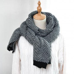 Wholesale of Korean autumn and winter new herringbone woolen scarves for women and men, knitted scarves and couple scarves