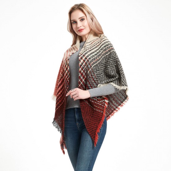 Amazon's popular European and American spring, autumn and winter full polyester herringbone-patterned triangular shawl, scarf and neck manufacturer Amazon's popular European and American spring, autumn and winter full polyester herringbone-patterned triangular shawl, scarf and neck manufacturer