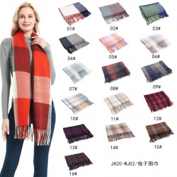 Amazon's popular autumn and winter British-style couple tassel scarves and large checkered shawls for foreign trade