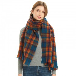 Wholesale of new autumn and winter scarves for men, women and couples in Europe and America, direct supply