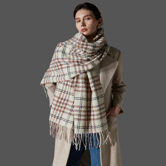 Amazon cross-border trade European and American autumn and winter high-end new fringed checkered shawl and shawl manufacturer Amazon cross-border trade European and American autumn and winter high-end new fringed checkered shawl and shawl manufacturer