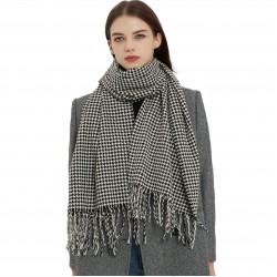 Factory direct supply of new cross-border export women's scarves, European and American autumn and winter small checkered tassel scarves and shawls