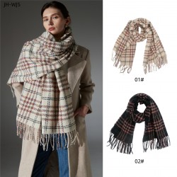 Amazon cross-border trade European and American autumn and winter high-end new fringed checkered shawl and shawl manufacturer