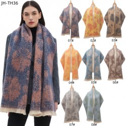 Wholesale of new jacquard short beard flower scarves for men and women in autumn and winter, popular cross-border export products from Europe and America