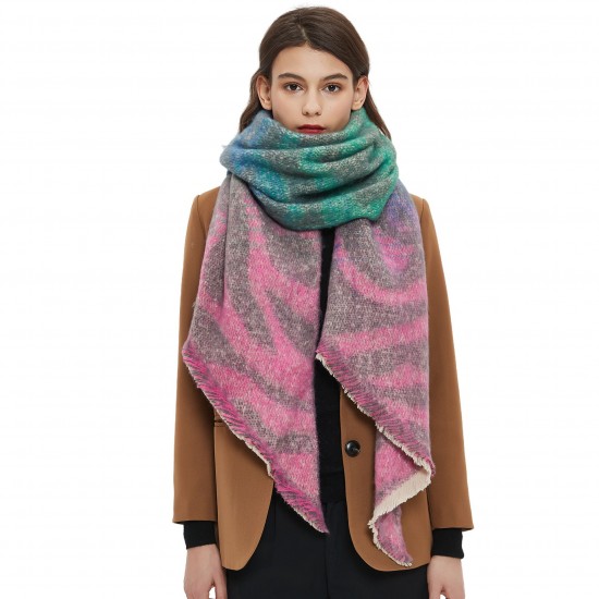 New cross-border diagonal scarf from the manufacturer, for export to Europe and America in autumn and winter, with loop yarn jacquard zebra print scarves and shawls New cross-border diagonal scarf from the manufacturer, for export to Europe and America in autumn and winter, with loop yarn jacquard zebra print scarves and shawls