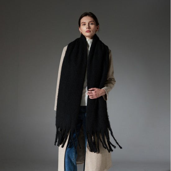 New winter thickened loop yarn imitation mohair coarse tassel solid color black scarf and shawl for foreign trade to Europe and America are in stock New winter thickened loop yarn imitation mohair coarse tassel solid color black scarf and shawl for foreign trade to Europe and America are in stock