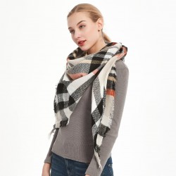 Amazon's popular export European and American faux cashmere seven-color checkered triangular shawl, scarf and scarf manufacturer for spring, autumn and winter