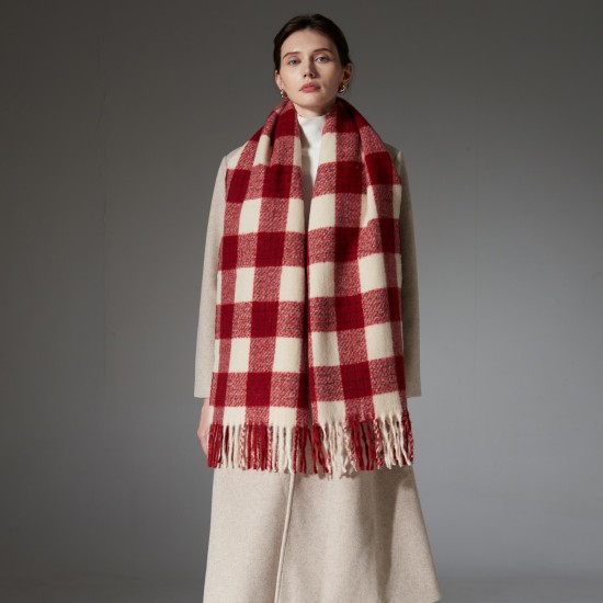 Amazon's popular foreign trade European and American autumn and winter high-end new fringed checkered scarf and shawl manufacturer