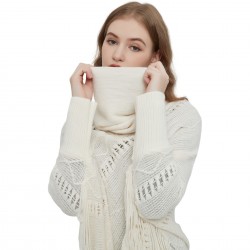 The manufacturer's new export set of clothing for European and American autumn and winter, with a beige openwork collar, long sleeves, tassel cape and shawl