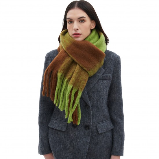 A manufacturer of new autumn and winter faux horsehair loop yarn thick and thickened large checkered scarves for Europe and America A manufacturer of new autumn and winter faux horsehair loop yarn thick and thickened large checkered scarves for Europe and America