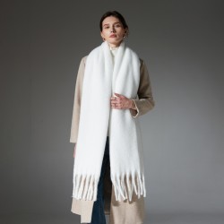 Amazon export European and American autumn and winter hoop gauze thick beard thick braid tassel white scarf shawl in stock manufacturer