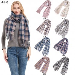 Wholesale of new thickened autumn and winter scarves for women in Europe and America, full polyester knitted fringed checkered scarves and shawls