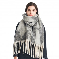 Amazon's best-selling scarf for export to Europe and America in autumn and winter, thickened imitation horsehair loop gauze butterfly jacquard scarf