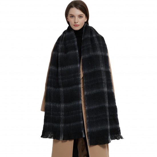 A new cross-border bestseller, a warm scarf for men and women in foreign trade, a black checkered scarf and shawl for autumn and winter in Europe and America A new cross-border bestseller, a warm scarf for men and women in foreign trade, a black checkered scarf and shawl for autumn and winter in Europe and America