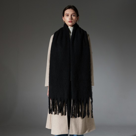 New winter thickened loop yarn imitation mohair coarse tassel solid color black scarf and shawl for foreign trade to Europe and America are in stock New winter thickened loop yarn imitation mohair coarse tassel solid color black scarf and shawl for foreign trade to Europe and America are in stock