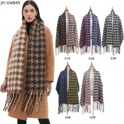 Custom manufacturer of new autumn and winter checkered scarves and shawls in Europe and America with loops, sand imitation mohair, jacquard tassels and checkered patterns