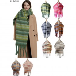 New winter thickened loop yarn, thick beard, thick braid, fringed and striped scarves and shawls for export to Europe and America are in stock