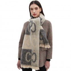 Amazon 2025 Foreign Trade New style scarf for men and women in Europe and America autumn and winter, short beard jacquard letter scarf manufacturer
