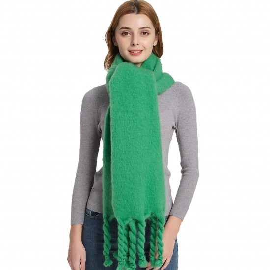 Wholesale manufacturer of new European and American autumn and winter scarves with loop yarn knots, thick braids and thick tassels in solid colors Wholesale manufacturer of new European and American autumn and winter scarves with loop yarn knots, thick braids and thick tassels in solid colors