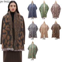 Wholesale manufacturer of 2025 new style scarves for European and American autumn and winter men's and women's jacquard short beard and leopard print scarves